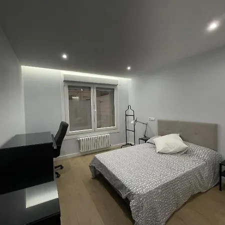 Amplio Y Moderno Piso De 4 Y Terraza Apartamento *