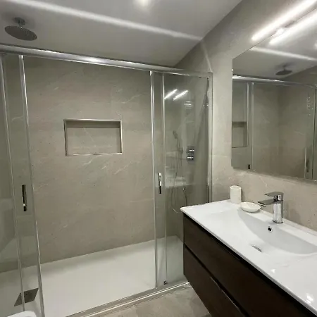 Apartamento Amplio Y Moderno Piso De 4 Y Terraza *