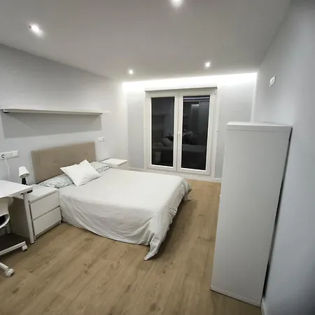 Apartamento Amplio Y Moderno Piso De 4 Y Terraza Pontevedra