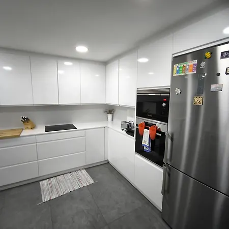 Amplio Y Moderno Piso De 4 Y Terraza Apartamento *