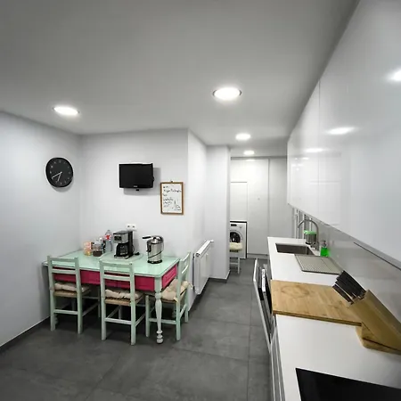 Amplio Y Moderno Piso De 4 Y Terraza