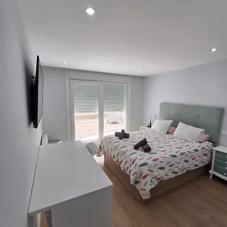 Amplio Y Moderno Piso De 4 Y Terraza Pontevedra