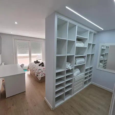 Amplio Y Moderno Piso De 4 Y Terraza * Pontevedra